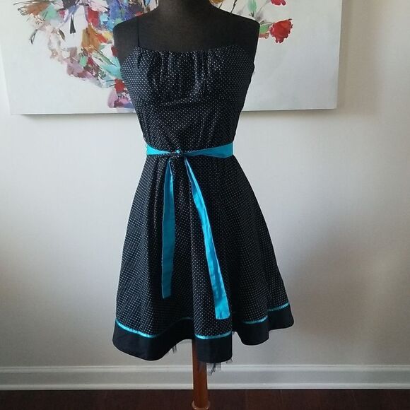 Rudy Rox Polka Dot Dress with Blue Trim size 9 - Picture 3 of 7